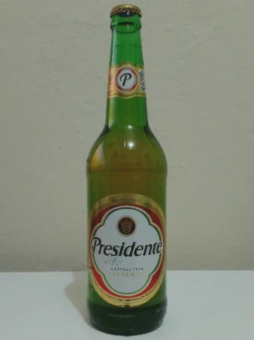 Presidente beer bottle illustration